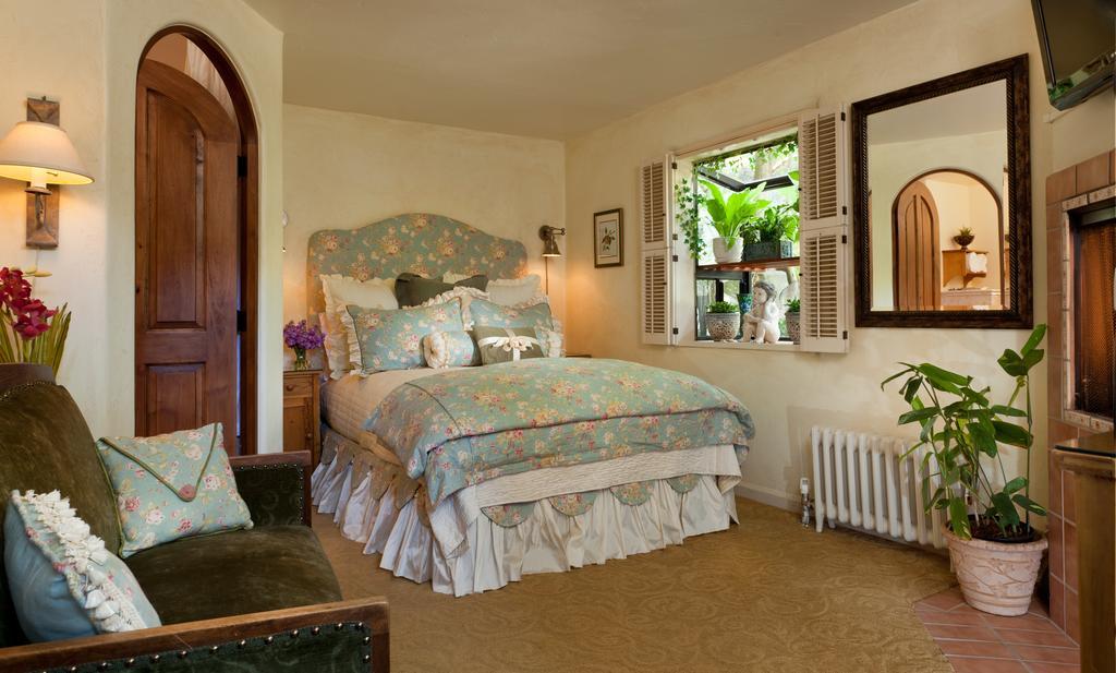 Old Monterey Inn Habitación foto